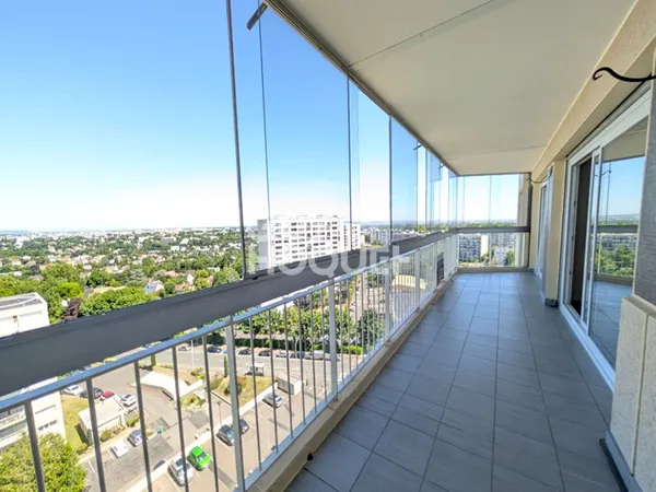 Marly Le Roi - 6 pièces, 4 chambres, 112 m2 - Etage élevé