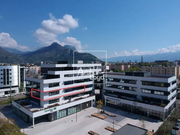 Bureaux 526 m²