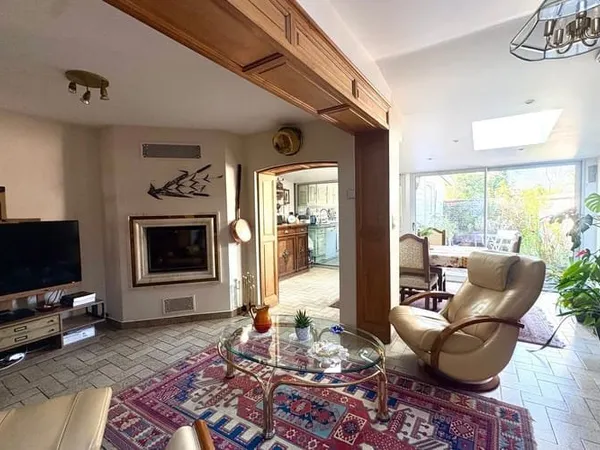 Maison 5 pièces 165 m²