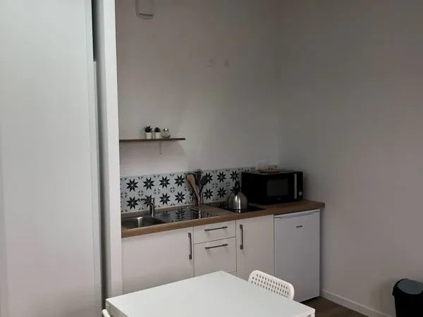 Studio rénové, idéal étudiant
