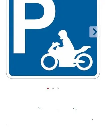 Parking moto boxe