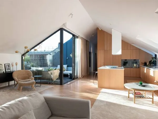 SPLENDIDE 4 PIECES DERNIER ETAGE - TERASSES et PARKINGS - PROCHE RER B