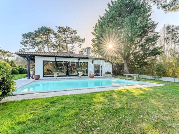 Maison de luxe 9 pièces 333 m²