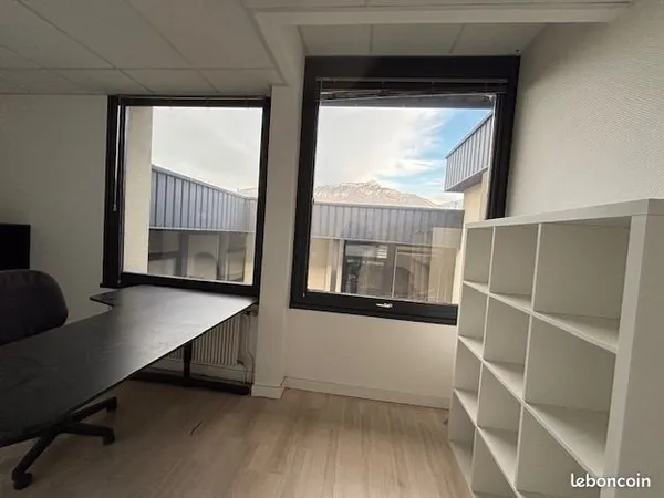 Bureau à louer