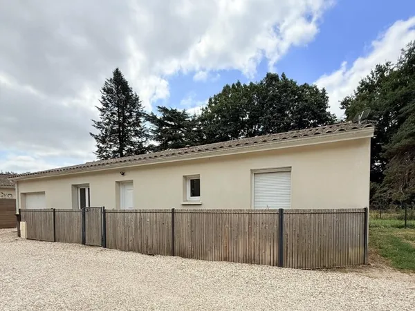 Maison de plain-pied au calme, proche Bordeaux