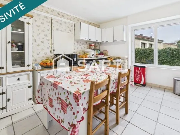 Maison 160 m² , 3 chambres garage et jardin