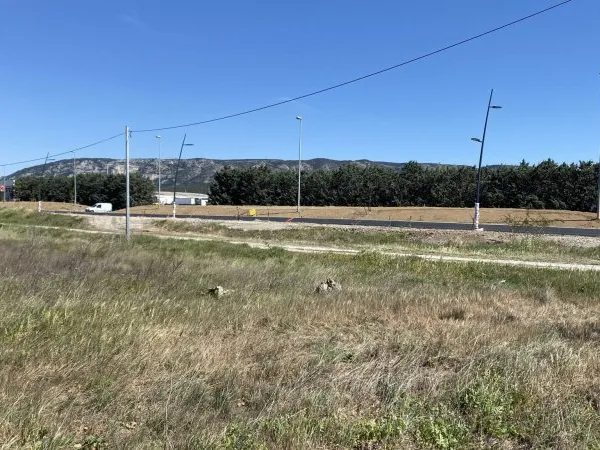 AVANT PREMIERE, lotissement à Cavaillon de 7 terrains à bâti