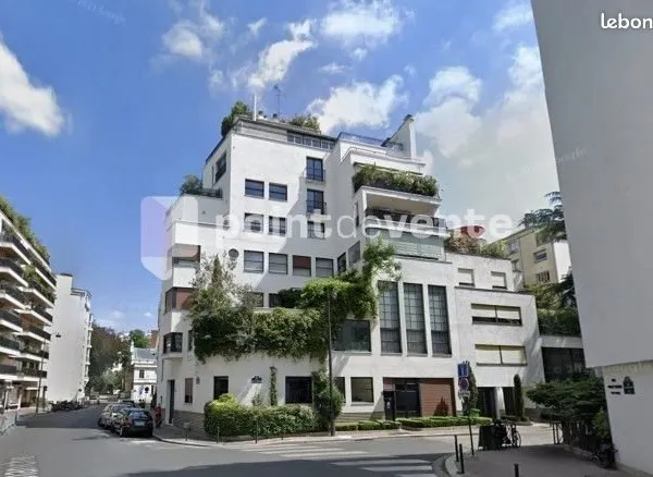 Local commercial 335 m²