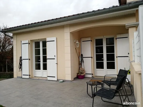 Maison mitoyenne avec jardin proche CHU idéale premier achat ou investissement