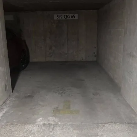 Parking 12 m²