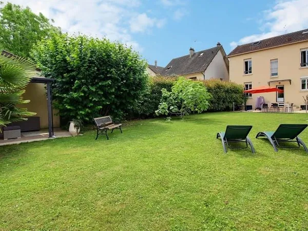 Maison 7 pièces 140 m²