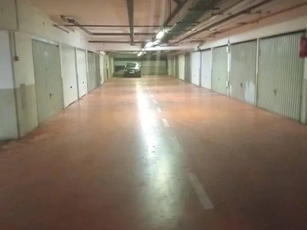 Parking/box privatif
