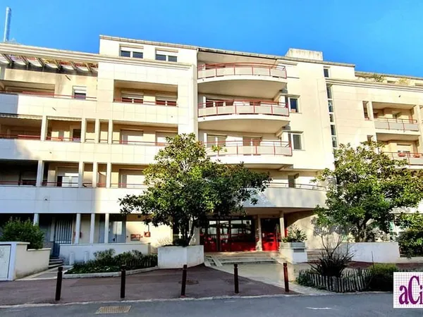 CACHAN - Centre-Ville - 3 Pièces de 64,33m² dans résidence 2000