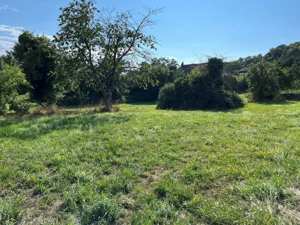 Terrain à bâtir de 1100 m² à TRAUBACH-LE-HAUT (68)