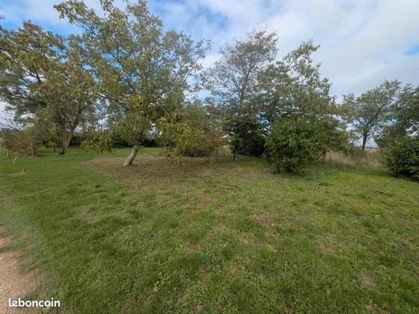 Terrain constructible La chapelle st Martin en plaine