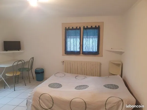 Appartement Location Sèvres-Anxaumont 1p 18m² 430€