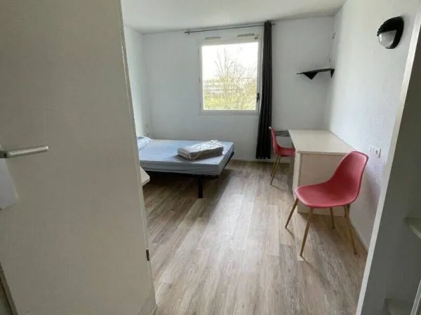 Studio 1 pièce 19 m²