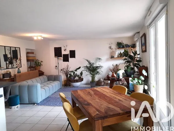 Bâtiment 184 m²