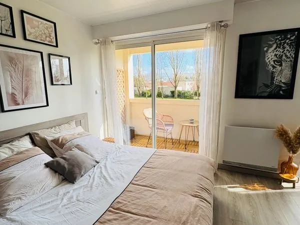 Lumineux Appartement entièrement rénové sur Le Bouscat