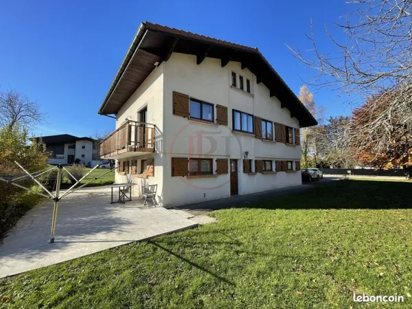 Maison 8 pièces 217 m²