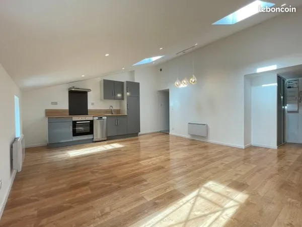 Duplex rénové - Centre-ville Pont-à-Mousson - 53 m²
