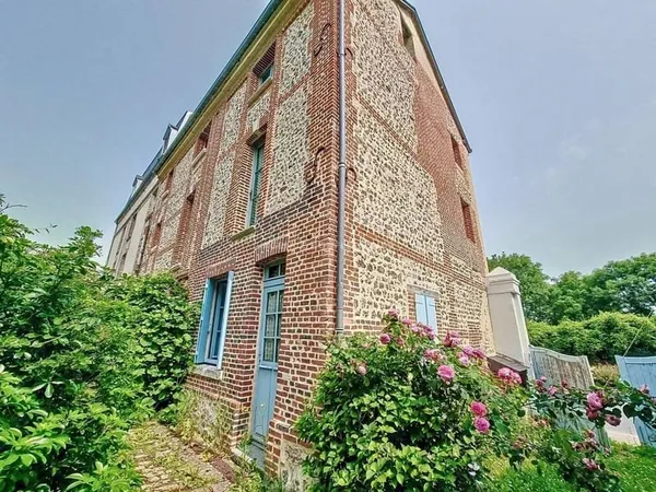 Maison de ville 8 pièces 182 m²