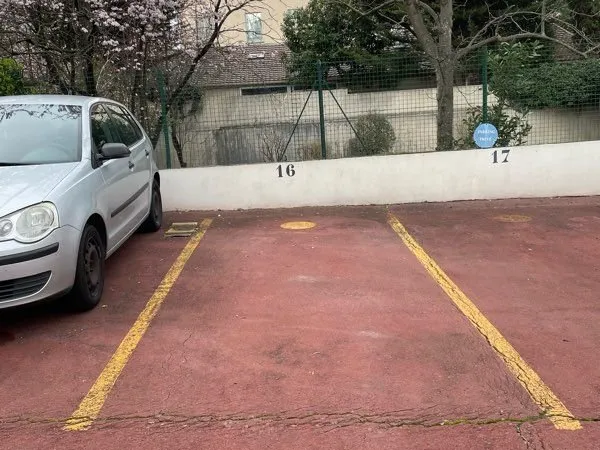 Location place de parking Courbevoie