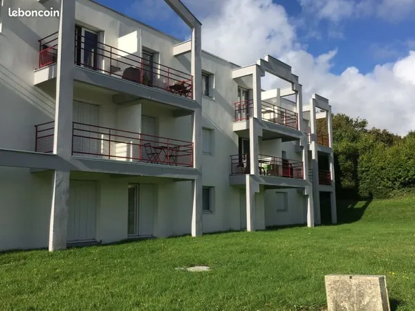 Studio proche ISEN/Université