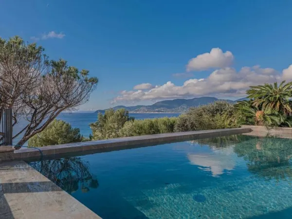LA CROIX VALMER - VUE MER PANORAMIQUE