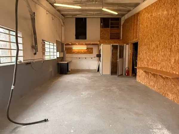 À LOUER - LOCAL PROFESSIONNEL REIGNIER (74930) - 60 m² avec mezzanine