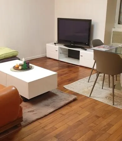 Chouzelot (Quingey) maison de village 3/4P, rénovée et isolée, dépendances, terrain 1000 m2, 760cc