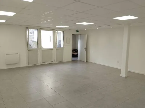 Bureaux 51 m²