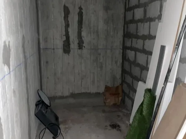 Cave / box