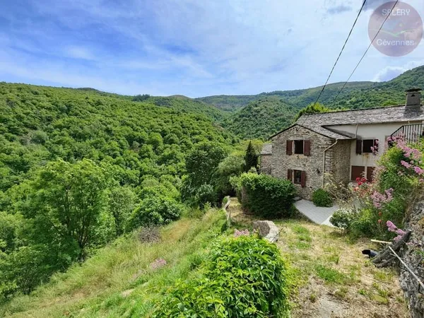 Maison et villa de prestige Vente Le Pompidou 7p 118m² 275000€