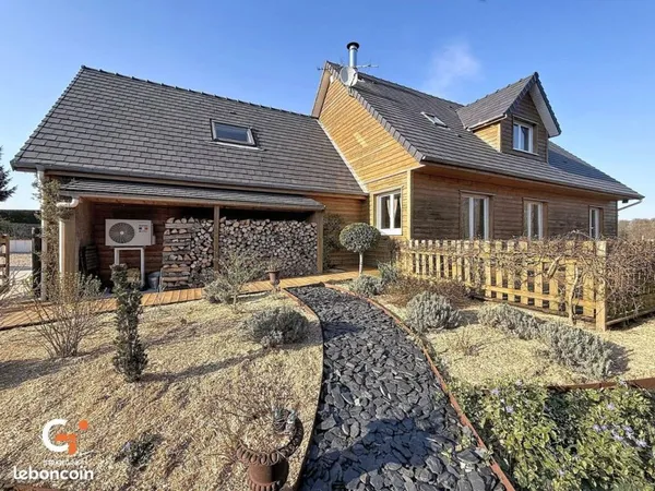 Maison 7 pièces 202 m²