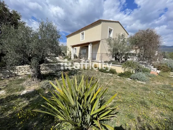 Maison 11 pièces 240 m²