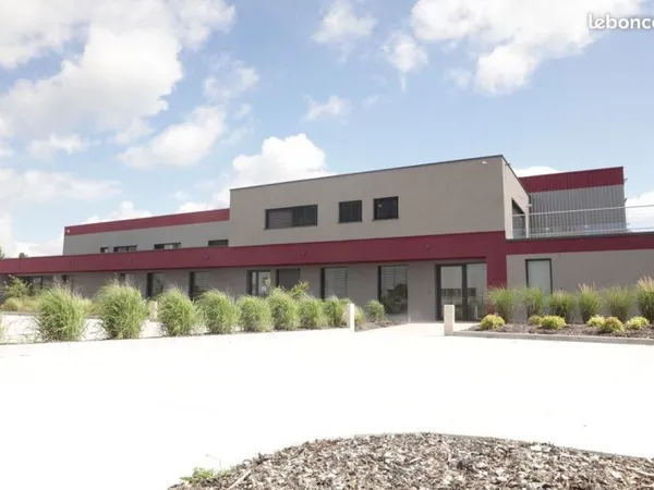 OPPORTUNITÉ - Hall industriel spacieux 630 m² avec accès PL - Nordhouse