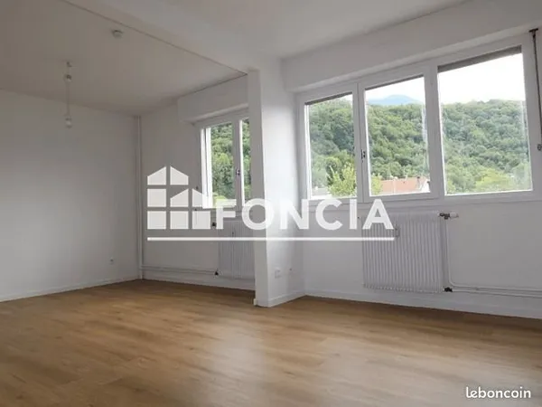Studio 1 pièce 27 m²