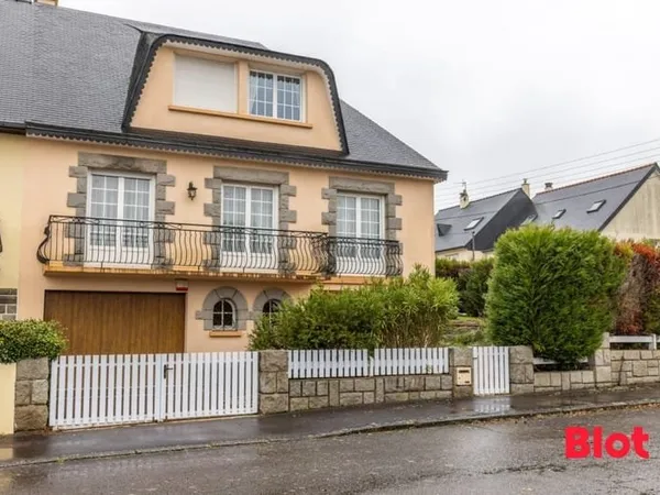 A VENDRE EN EXCLUSIVITE CHEZ BLOT IMMOBILIER - VERN-SUR-SEICHE - MAISON T5 - 135 M² ENV.