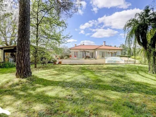 Maison de plain-pied 6 pièces 167 m²