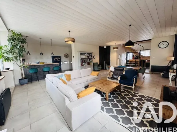Maison 6 pièces 168 m²