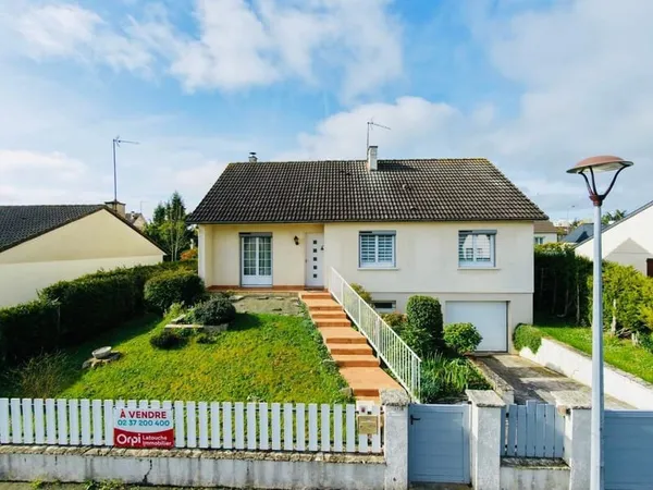 Maison sur sous-sol en agglomération