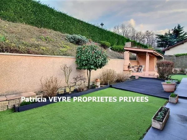 SAINT-ETIENNE St Jean Bonnefond, Terrenoire. Maison 101 m² habitables 4 chambres sous-sol et jardin 