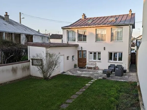 Maison 7 pièces 130 m²