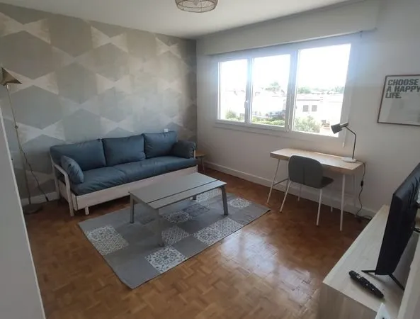 Location studio meublé 27m2 refait à neuf