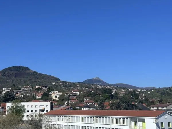 Appartement T4 - BEAUMONT - Stationnement & Cave