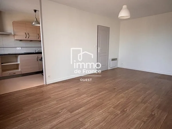 Appartement Angers T 2 ascenseur balcon garage