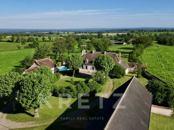 Maison de campagne rénovée avec piscine