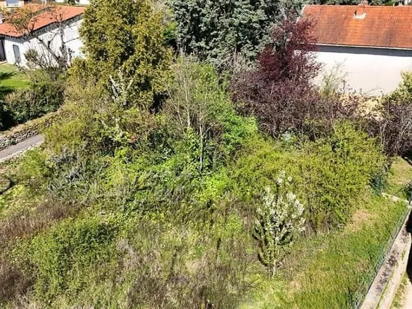 Terrain 1100 m²
