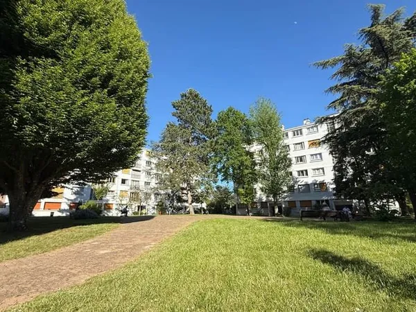 Appartement 3 pièces 82 m²